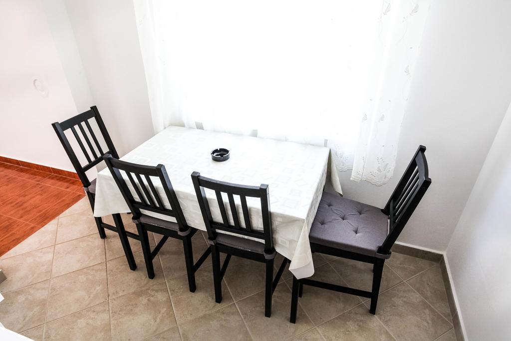 Apartments Rajna Zaboric Rum bild